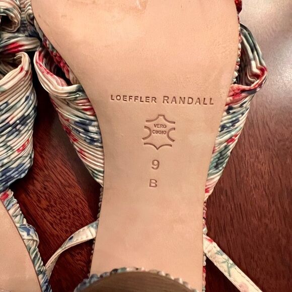 NWOB Loeffler Randall Camellia Floral Print Pleated Heels Sandals Shoes Size 9 - Picture 5 of 6